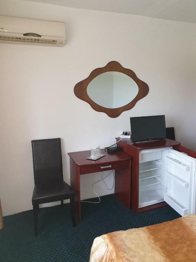 Hostel Stadion Zalău Eksteriør bilde