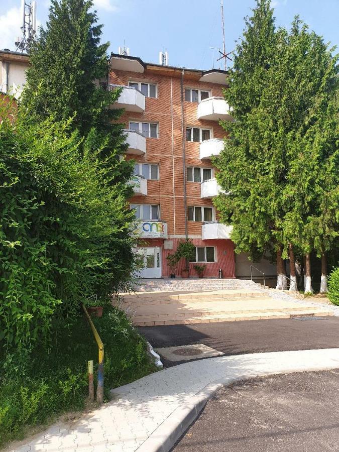 Hostel Stadion Zalău Eksteriør bilde